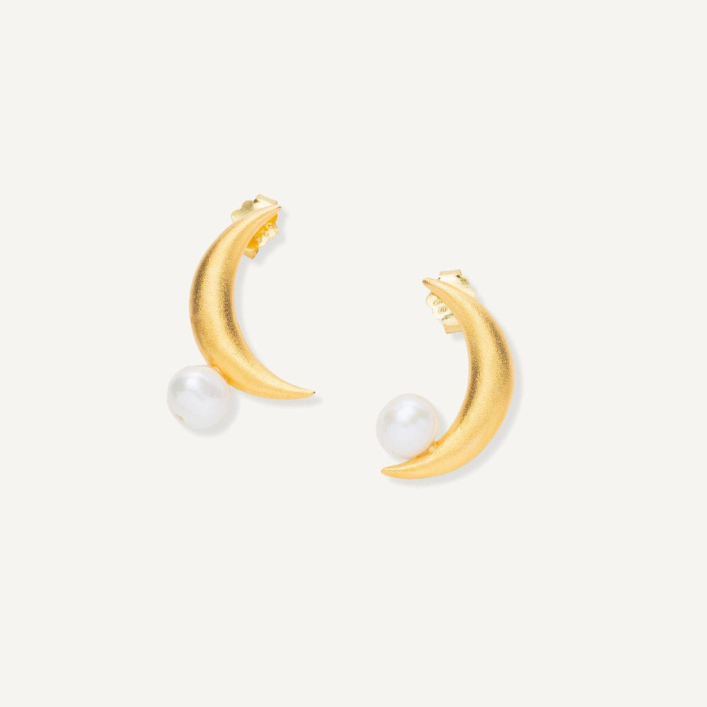 Gold-Stud-Crescent-Moon-Earrings 1